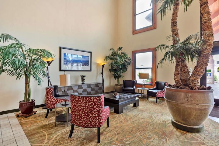Hotel Interior 7 of 44