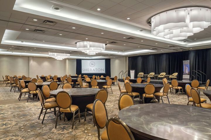 Sheraton Vancouver Guildford Hotel