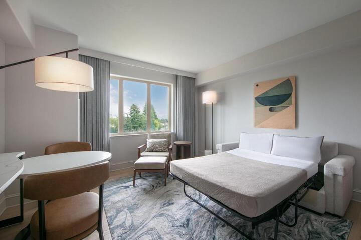 The Westin Sacramento Riverfront Hotel & Spa