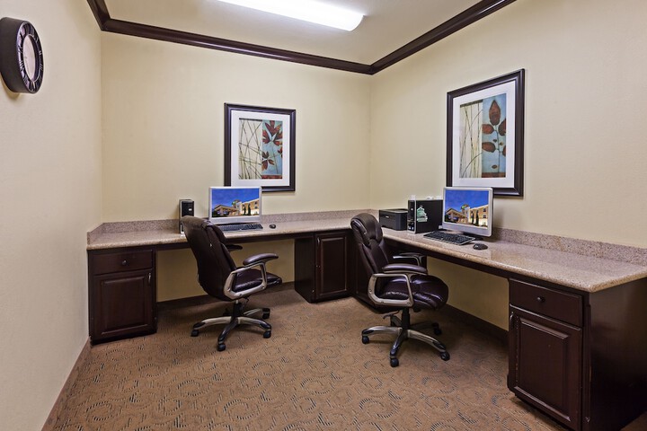 Holiday Inn Express Hotel & Suites Victoria by IHG