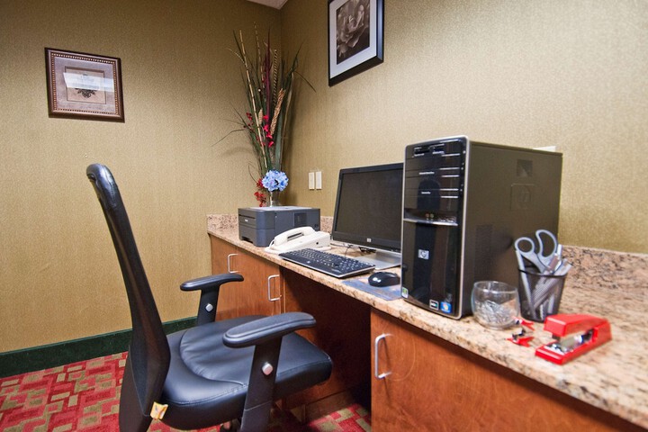 Business Center 48 of 48