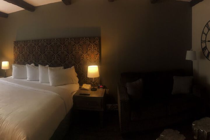 Room 51 of 91