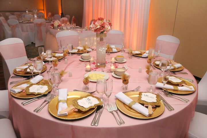 Ballroom/Hall 63 of 74