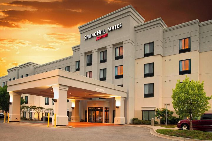 Hotel 3 of 53