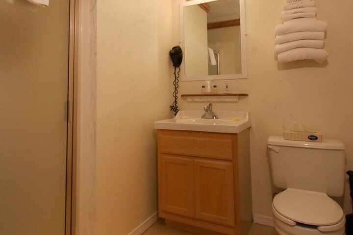 Room 62 of 82