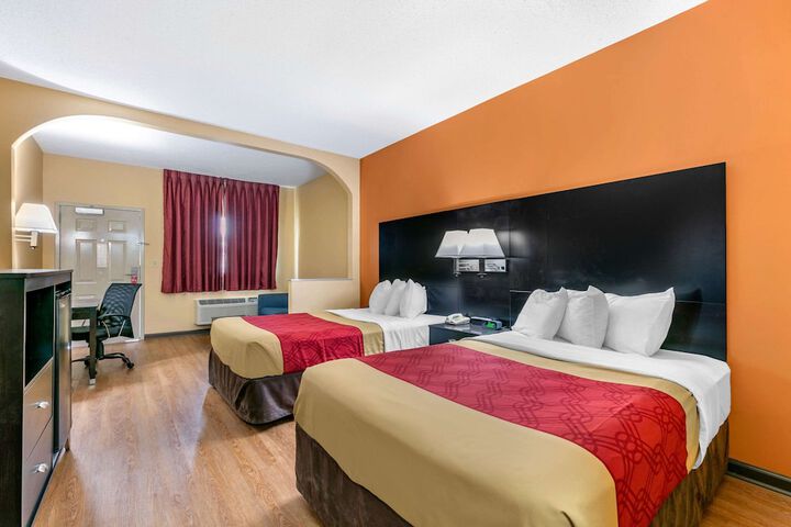 Room 14 of 34