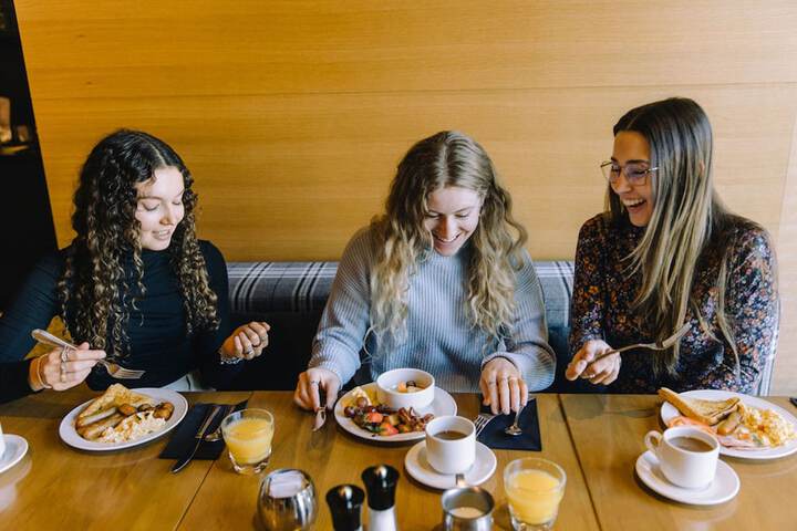 Breakfast/Coffee Service 92 of 141
