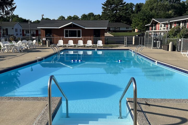 Pool 5 of 443