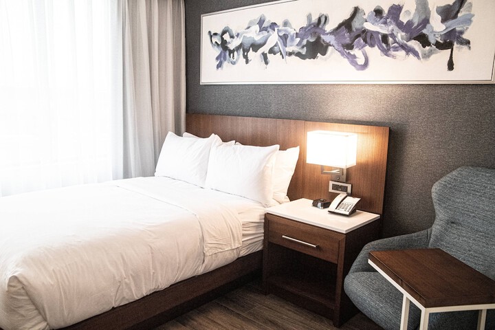 Delta Hotels by Marriott Cincinnati Sharonville