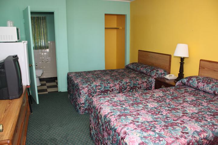Room 7 of 16