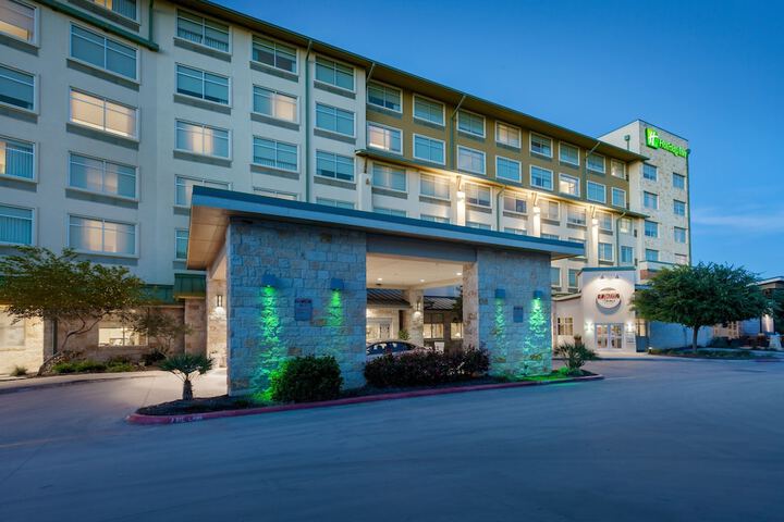 Hotel 5 of 60