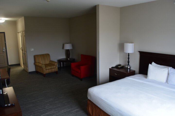 Room 13 of 36
