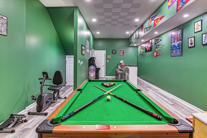 Alabama Retreat w / Private Pond Deck & Pool Table