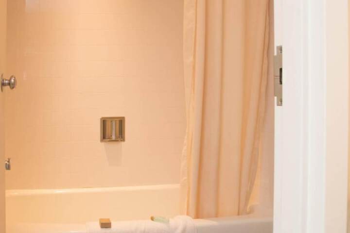 Room 20 of 37
