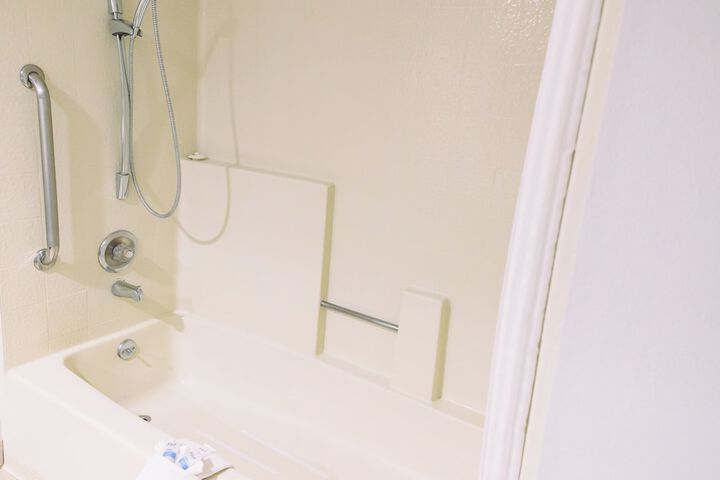Room 15 of 30
