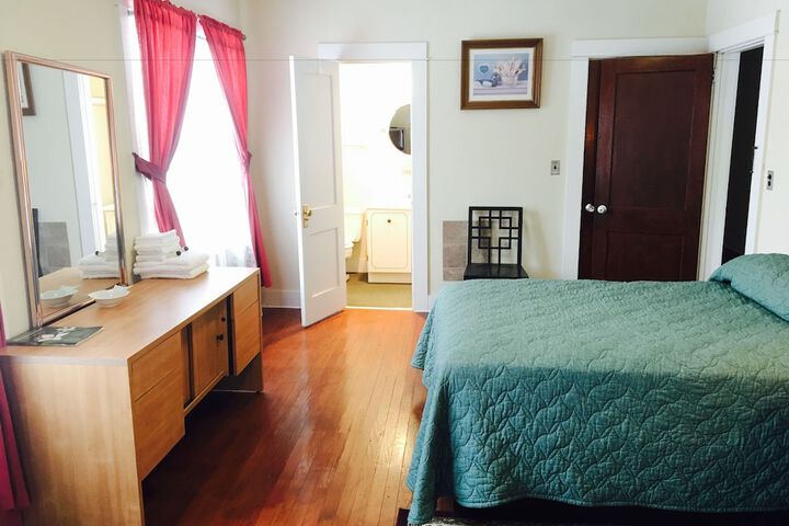 Room 71 of 82