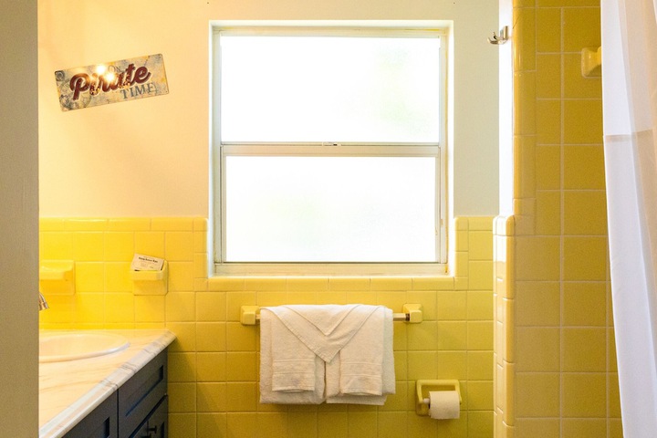 Room 74 of 110
