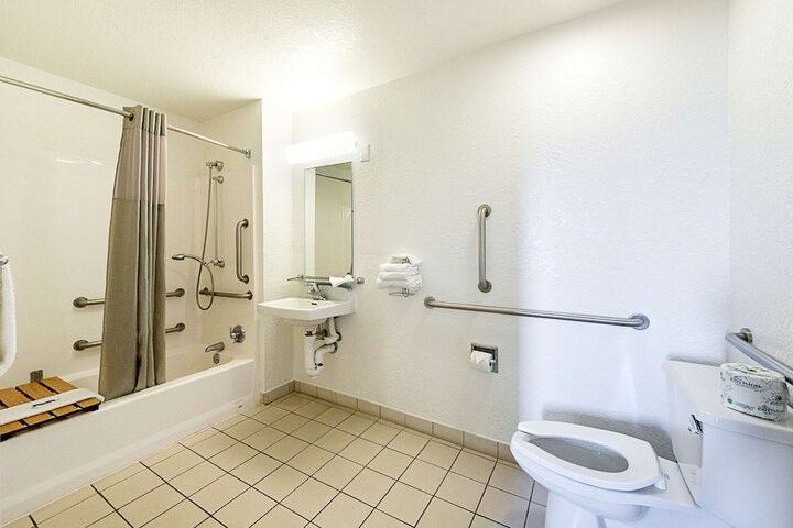 Room 14 of 29