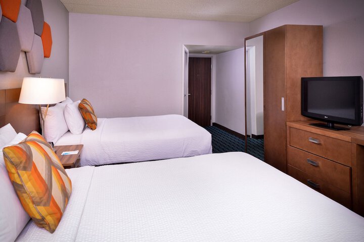 Room 15 of 32