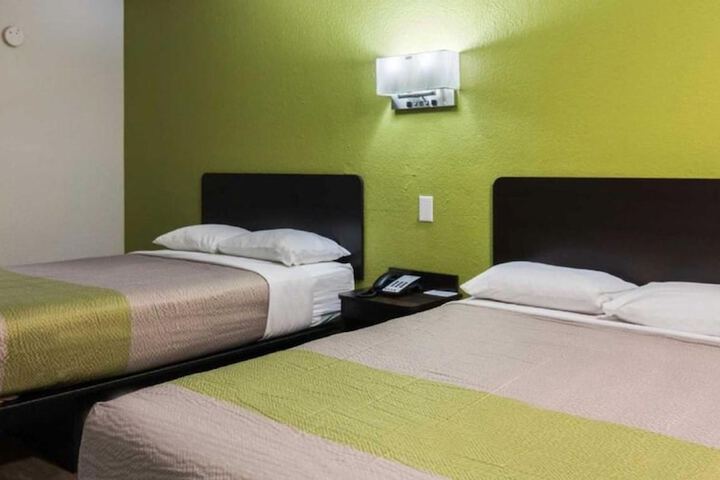Room 18 of 31