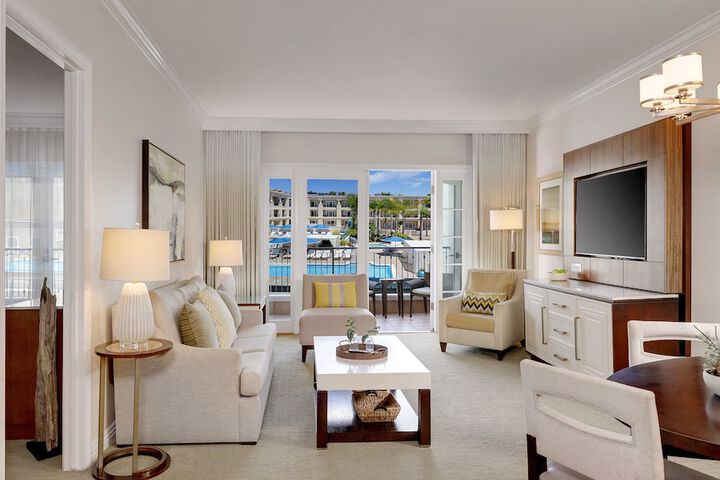 Balboa Bay Resort