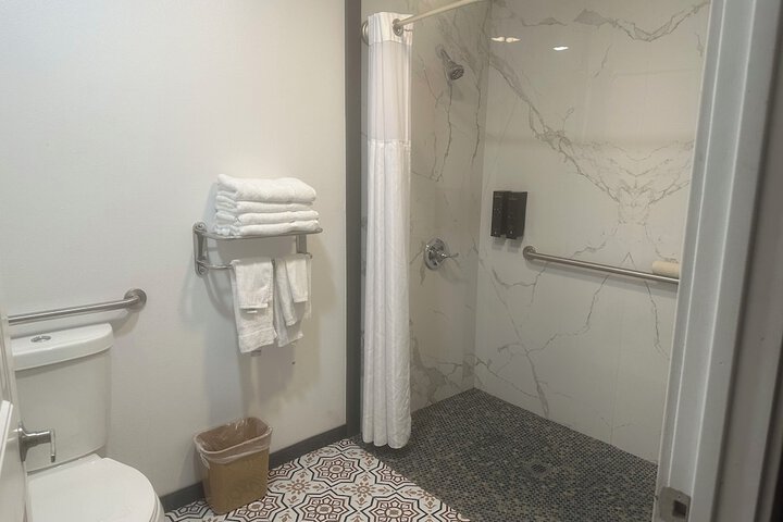Room 48 of 103