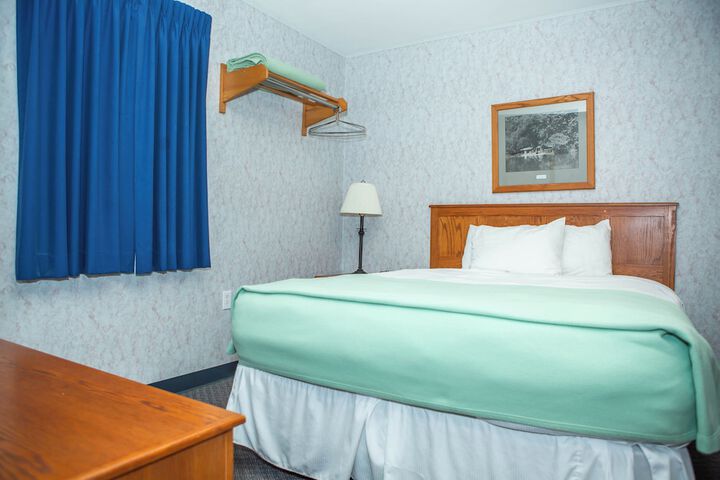 Montauk Lodge
