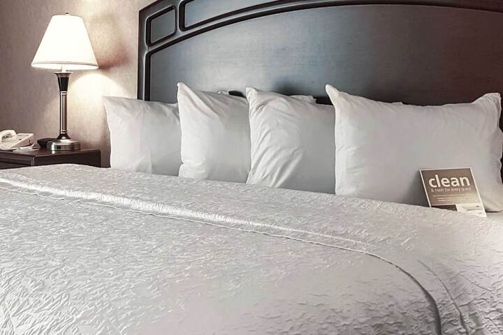 Hampton Inn & Suites by Hilton Edmonton Intl Airport
