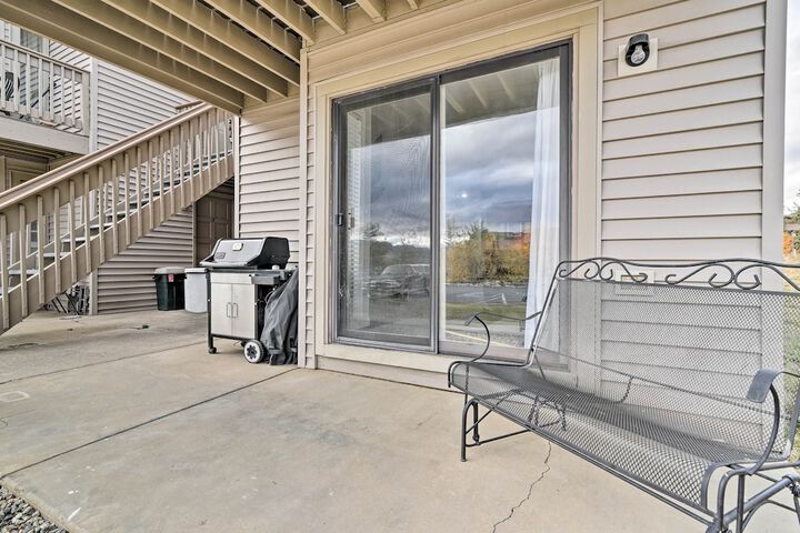 Luxe Fraser Condo: Community Pool and Hot Tub Open