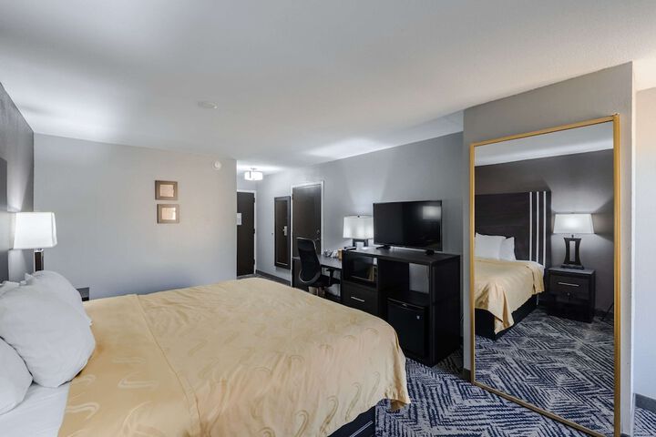 Room 13 of 43