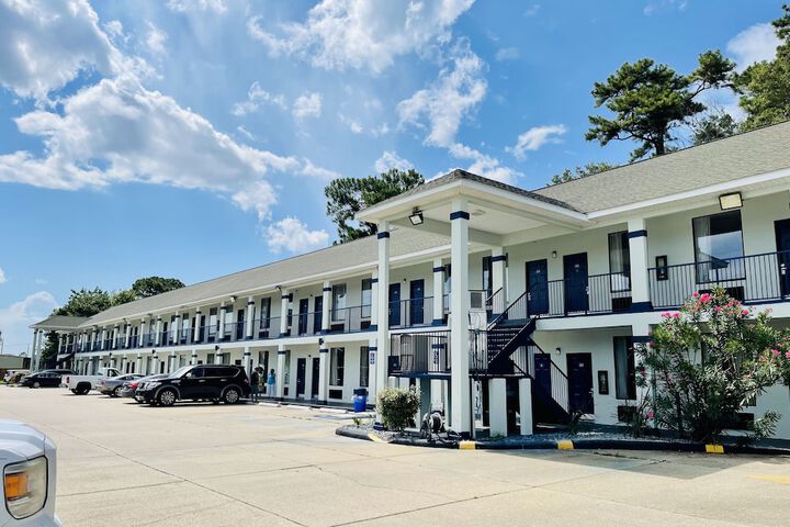 Hotel 12 of 44