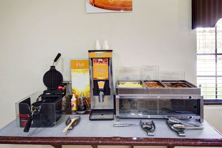 Breakfast/Coffee Service 39 of 46