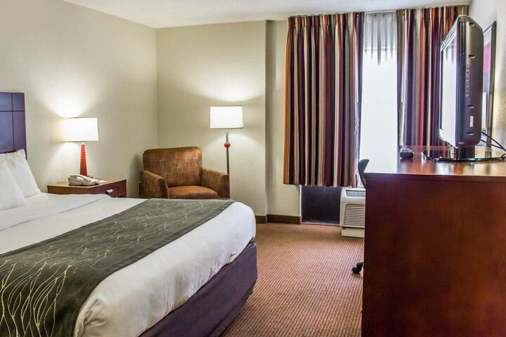 Comfort Inn Fayetteville near Fort Bragg