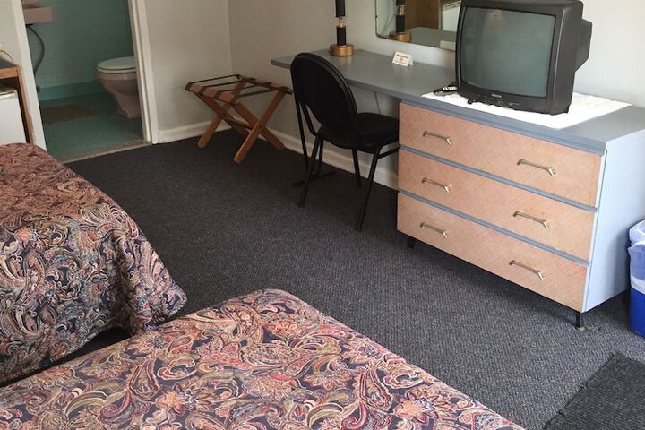 Room 17 of 23
