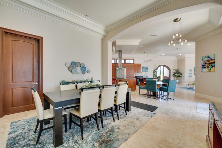 Groveland Home w / Pool: Luxurious Lakefront Oasis!