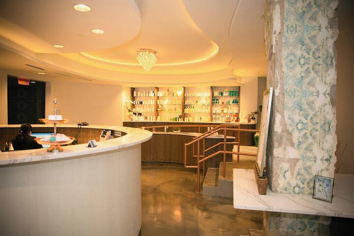 The Historic Cavalier Hotel and Beach Club Autograph Collection