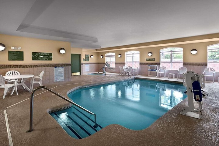 Pool 6 of 32