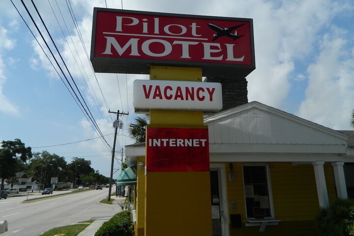 Pilot Motel