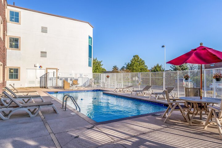 Pool 1 of 36