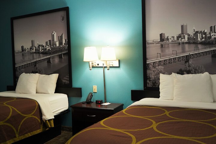 Room 40 of 49