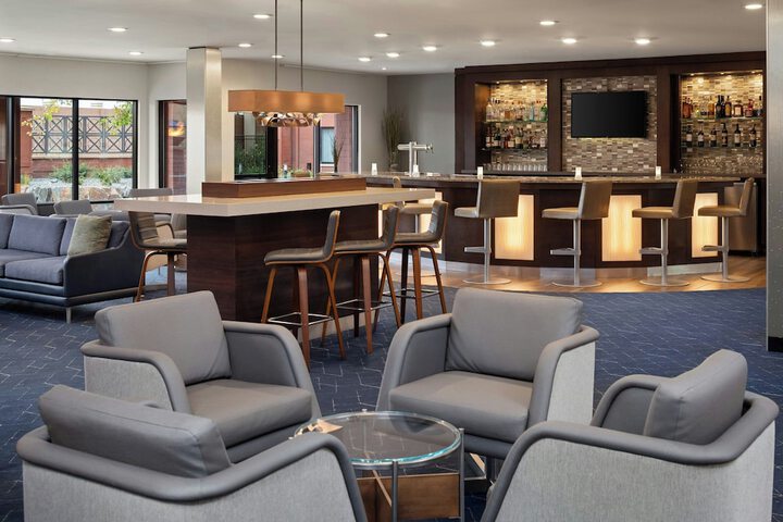 Courtyard Minneapolis St. Paul / Roseville by Marriott