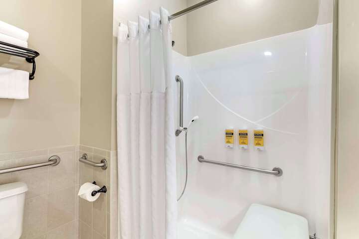 Best Western Plus Dutch Haus Inn and Suites