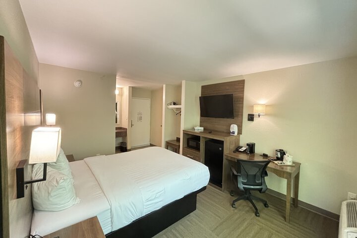 Room 14 of 31