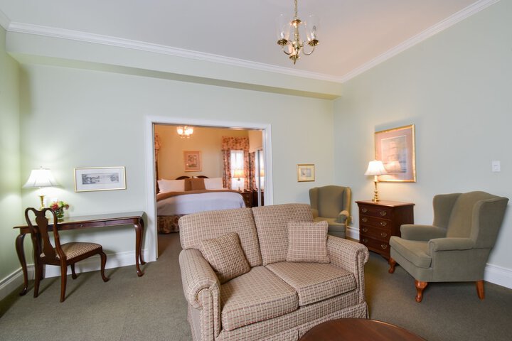 Room 53 of 88