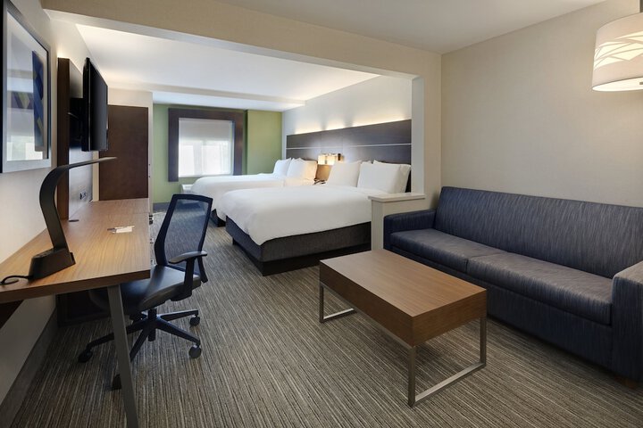 Holiday Inn Express Hotel & Suites Tilton - Lakes Region by IHG