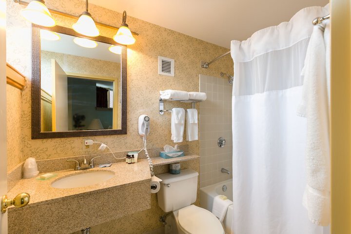 Room 14 of 37