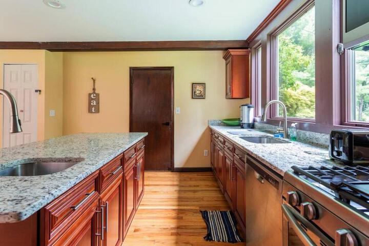 Sunset Estate in the Catskills