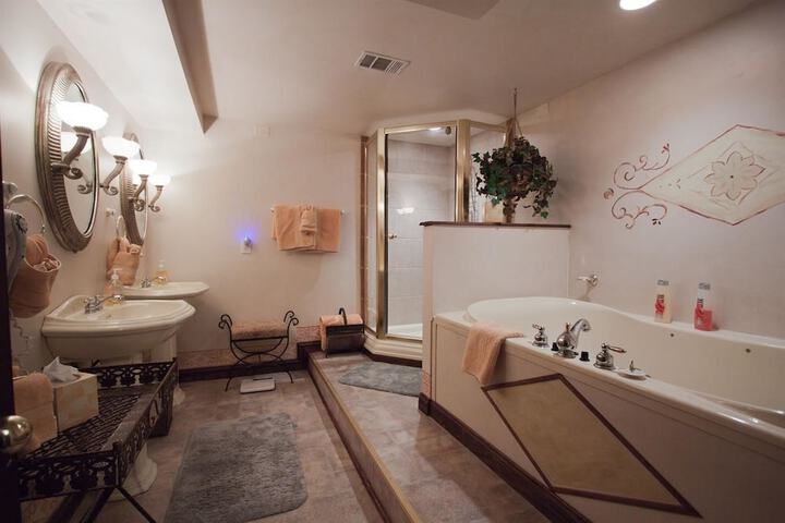 Room 12 of 39