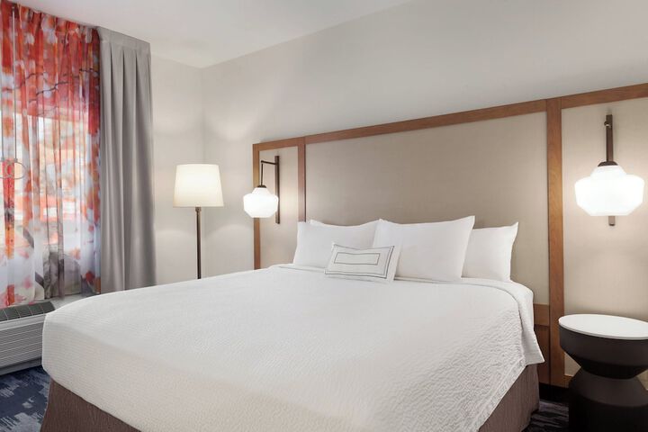 Room 9 of 24