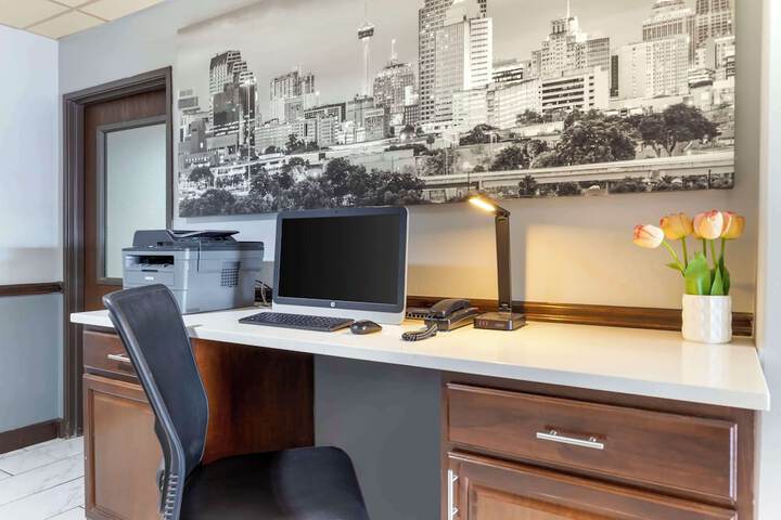 Business Center 49 of 49